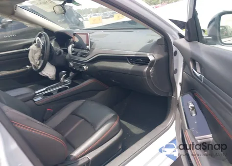 2023 Nissan Altima Sr Fwd из США, поврежденный, VIN 1N4BL4CV2PN375857